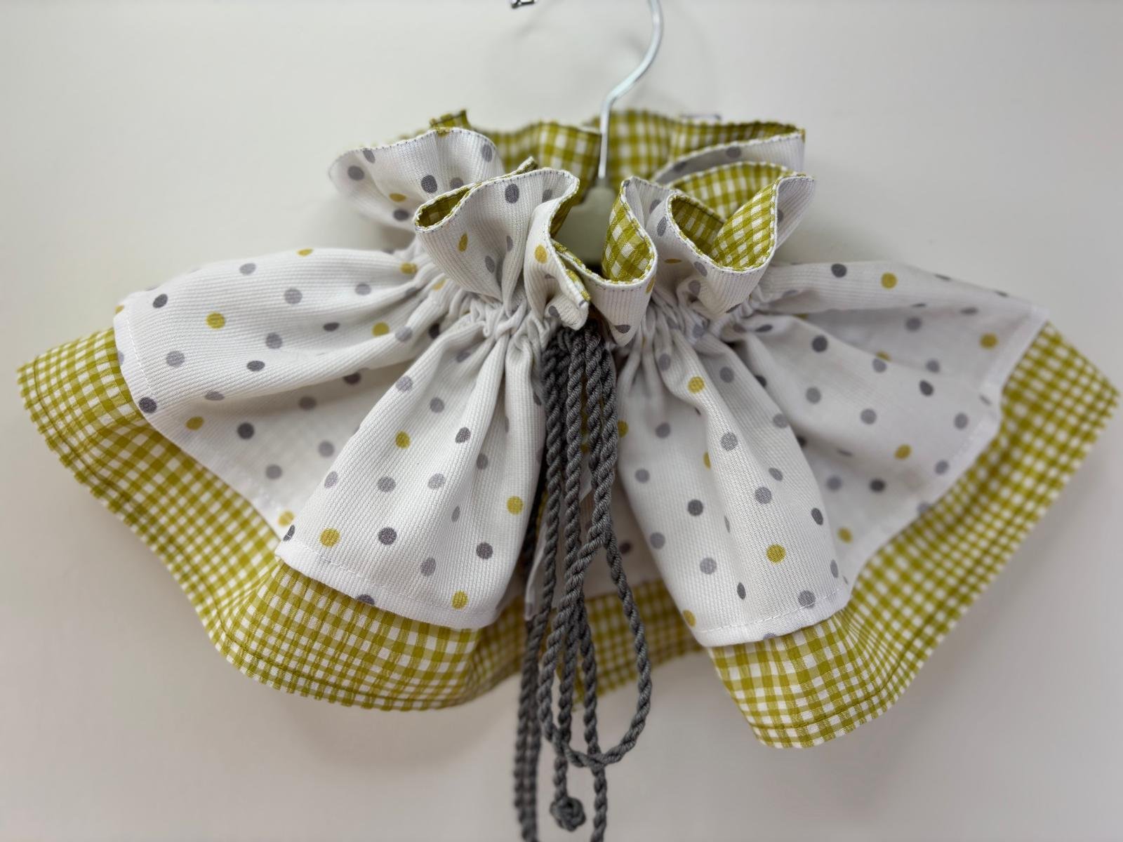 Mini Capa Lunares